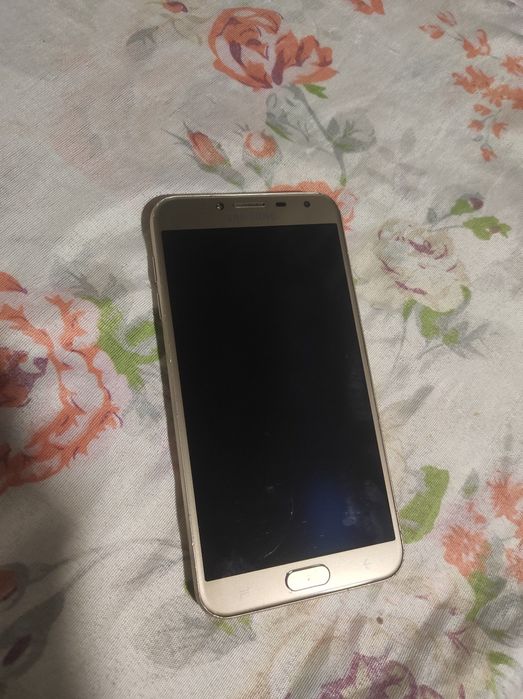 Продам Самсунг J4 10000