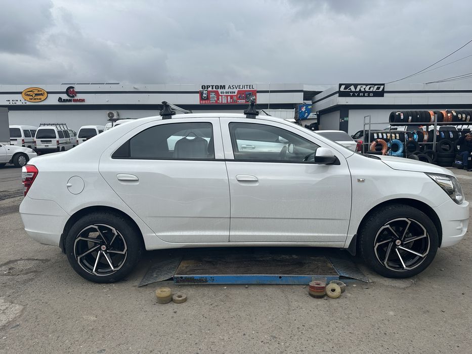 Vossen 2026 model 1000 km yurmagan yengi holatda diska balon olgaman