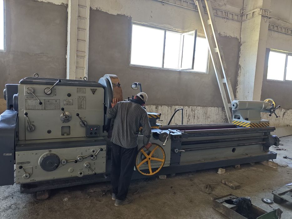 Токарный станок дип 500.модел 1м65