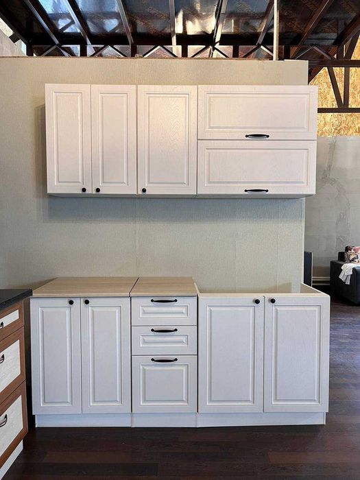 Кухонный гарнитур 1,8