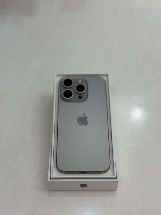 iPhone 15 pro 512gb