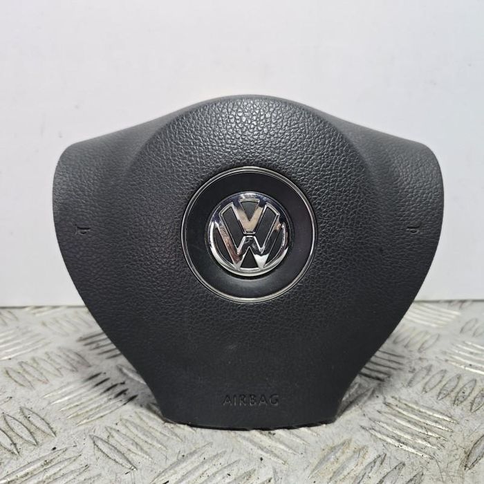 Airbag volan cu o mufa Volkswagen Passat B7