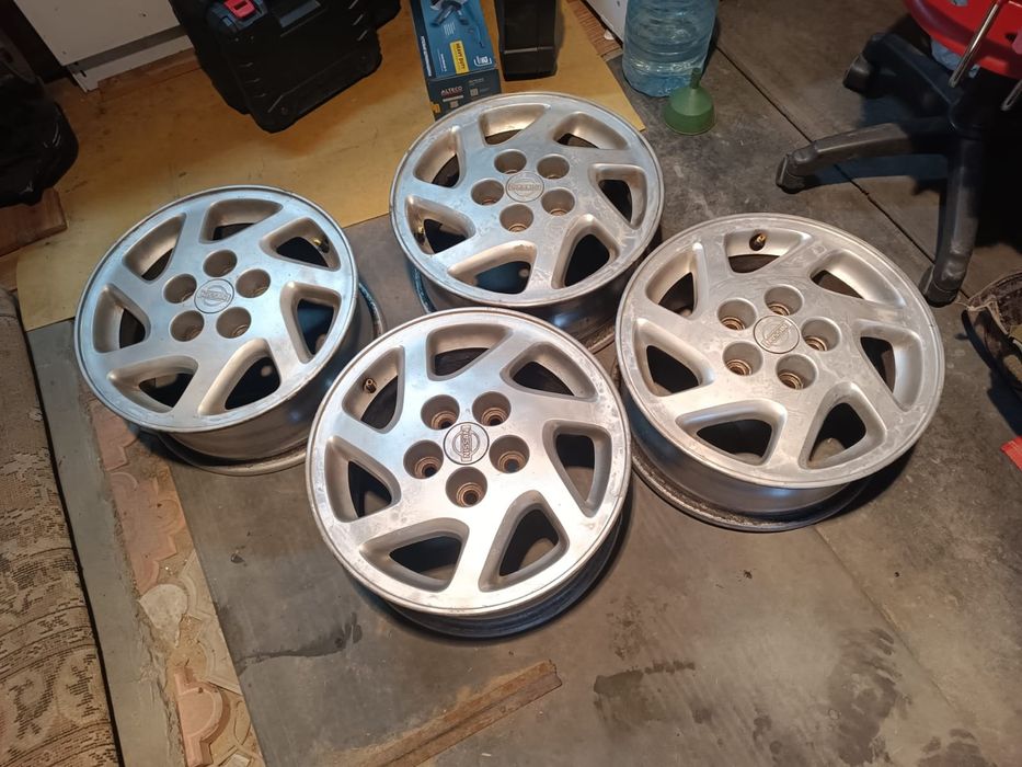Диски R15, Nissan