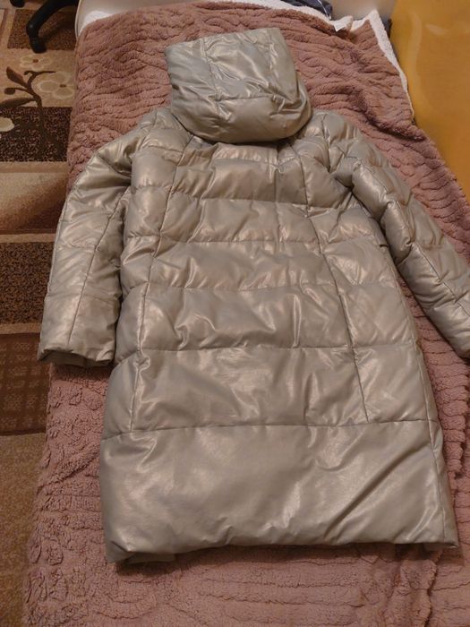 Продам зимний пуховик