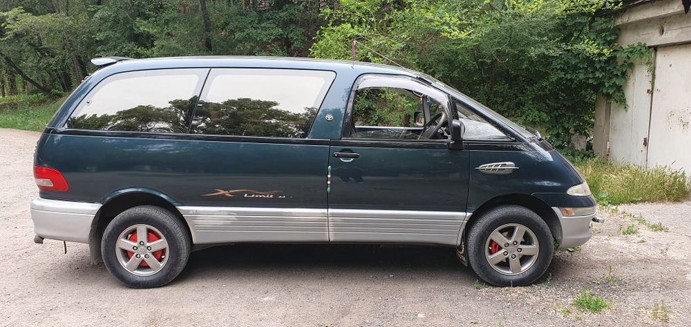 Тойота эстима эмина