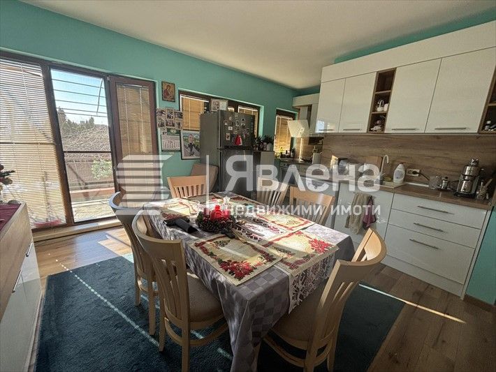 Курортна и туристическа сграда, подходяща за многофамилна къща