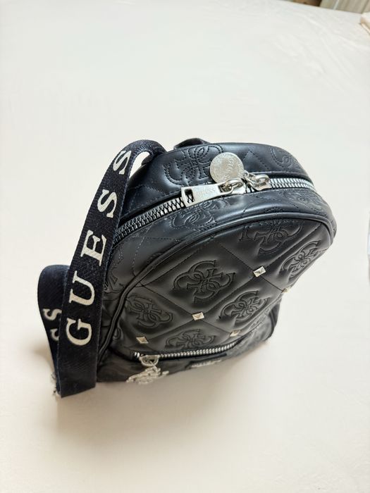Чанти Guess, Tommy, Mango и раница