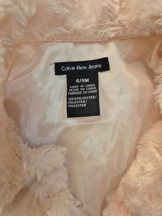 Розово палто на Calvin Klein