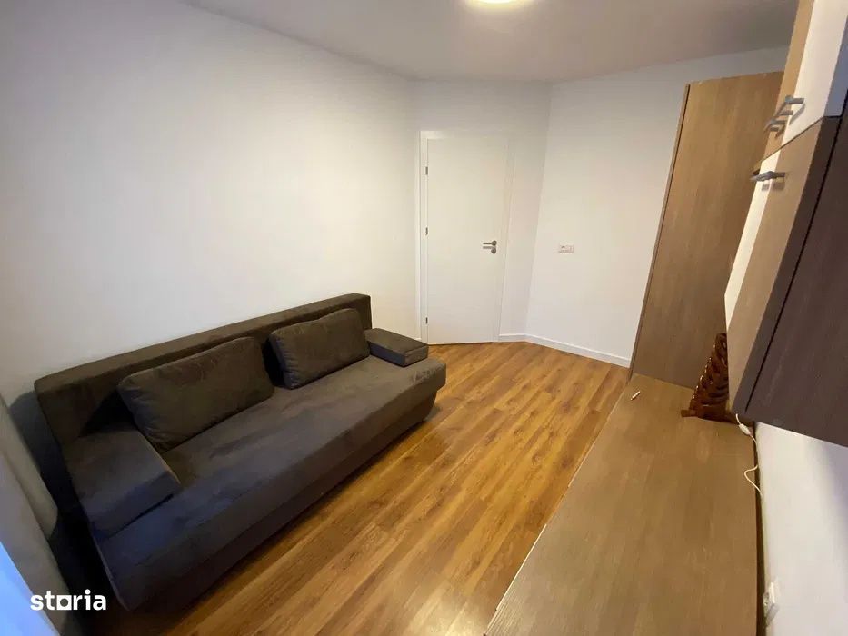 Apartament cu 3 camere, 56 mp, parcare, zona Terra