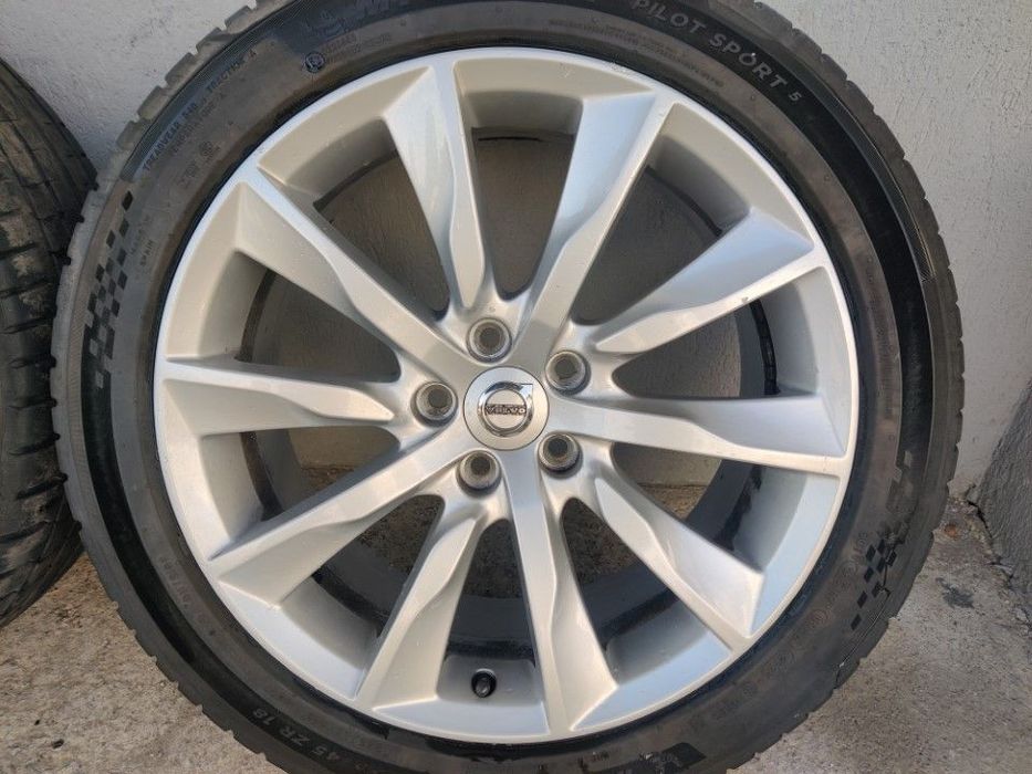 Jante 10 spite R18" Volvo S90 V90 S60 V60 S80 V70 V40 XC60 XC40 Michelin 31434952