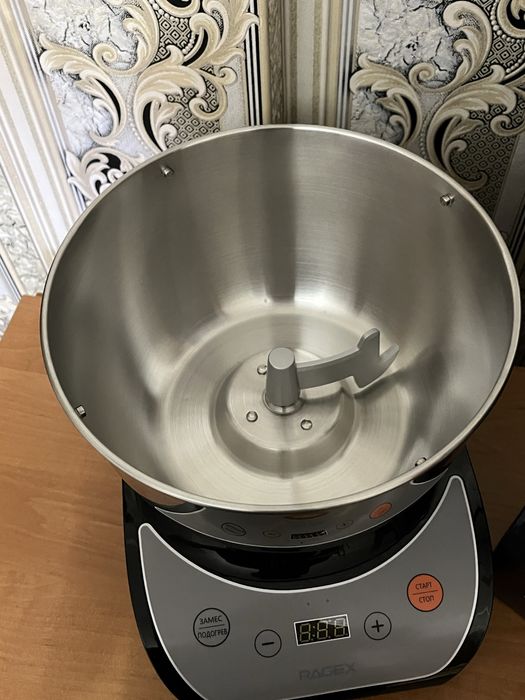 Продам новый тестомес