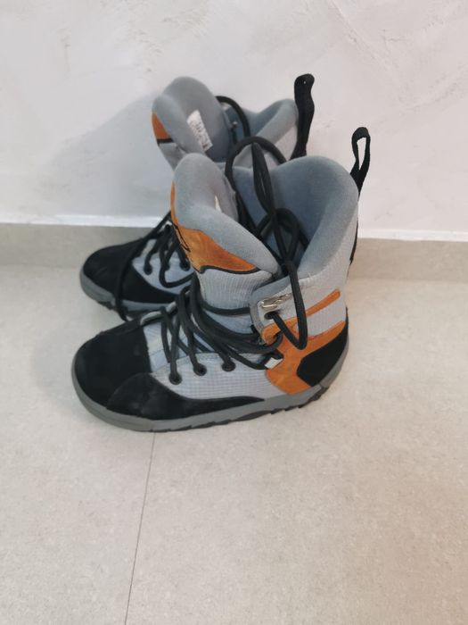 Boți snowboard de vânzare