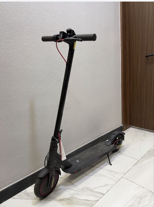Продам электросамокат Xiaomi