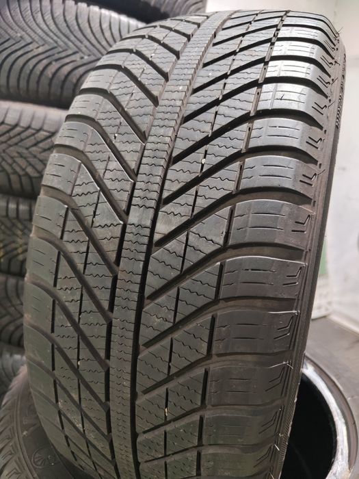 2 бр всесезонни гуми 225/50/17