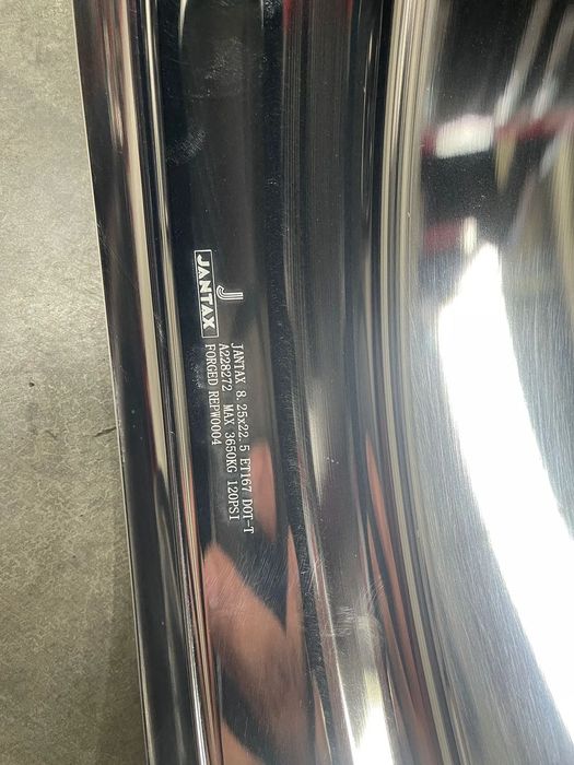 Janta NOUA Aliaj, 8.25X22.5 Jantax Ranforsata 10 prezoane, 105 mm intre prezoane, fiu 280 mm, flansa laterala, , Toate Pozitiile, Valva interioara , ET167, max.3650kg, necesita piuliță dedicata de 32,5 mm