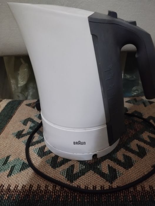 Электрический  чайник.