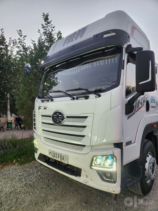 FAW Тягач Сотилади
 Йили: 2022