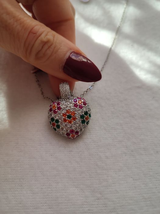 Масивна сребърна висулка -различни видове