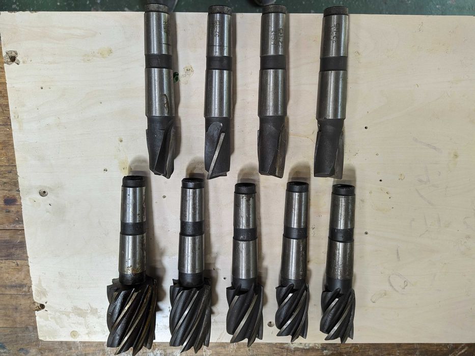 Burghie , freze pe con morse