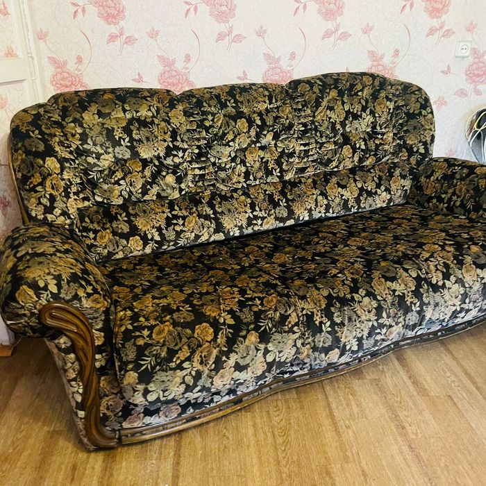 Продам мягкий уголок "Потютьков"