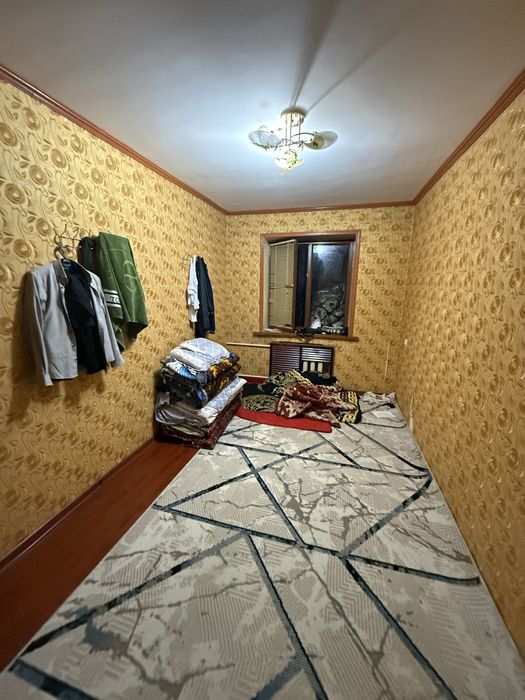 Продается 2 комнатная Кирпич Балкон 2*4 Нурхон