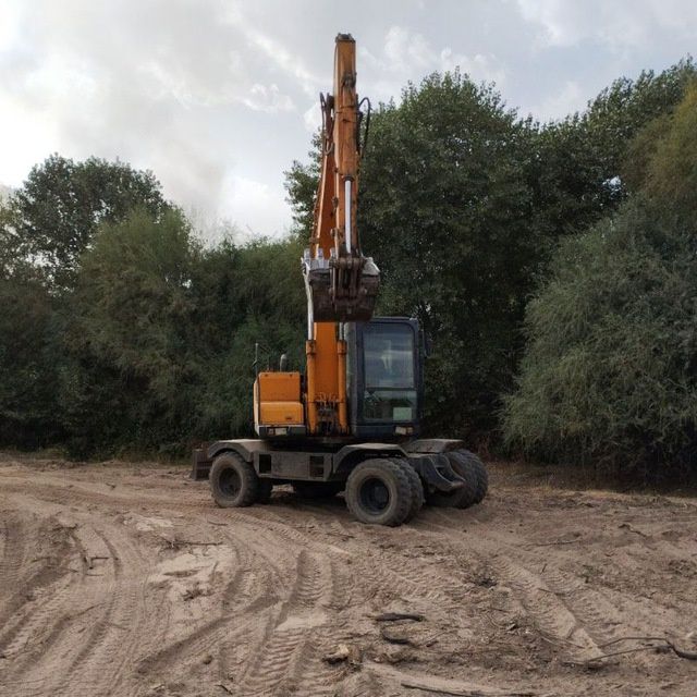 Ekskavator xizmatlar gidromolit bor