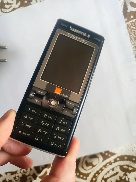 Sony Ericsson k800i  (decodat, lb română)