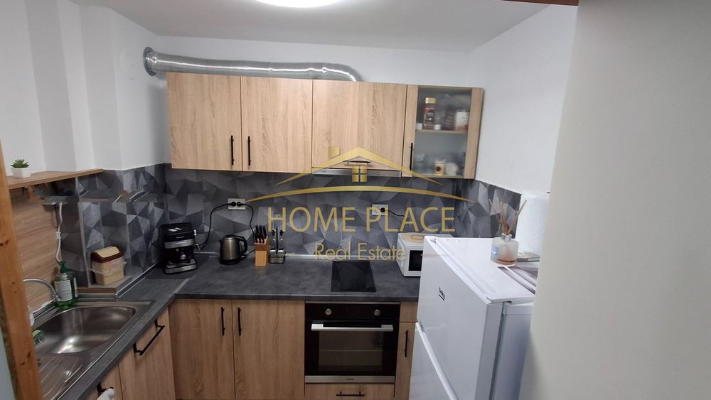 Дава се под наем Тристаен апартамент в Варна, Център - 77 кв.м за 1122 € - Снимка #2