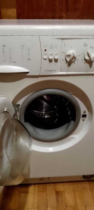 Стиральная машина indesit