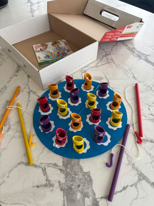 Joc Prindem rechini, Hape, vârsta 3+