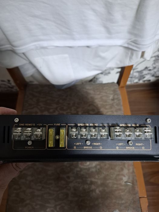 Pioneer 1000w usilitil 4 kanali