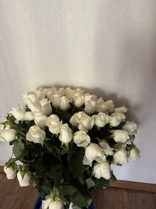 Букет из белых роз