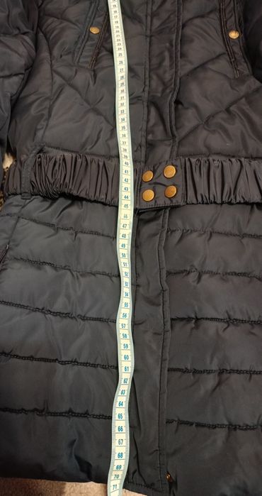 Топло зимно яке момиче