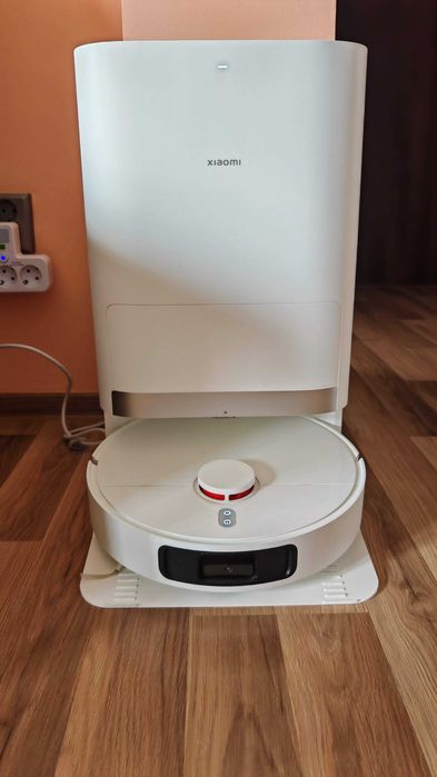 Robot de aspirare Xiaomi X20+, garanție pana la 09/08/2027, ca nou