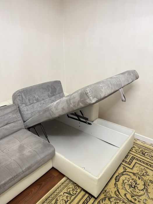 Раскладной диван -кровать IKEA с ящиком для белья