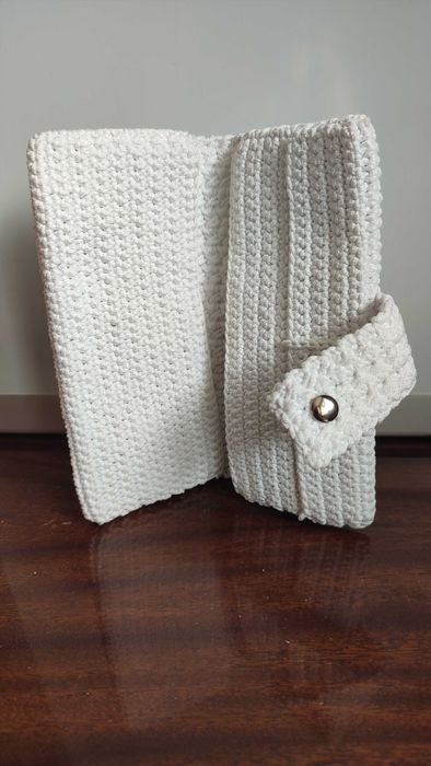 Ръчноизработени Плетени Чанти, Клъчове