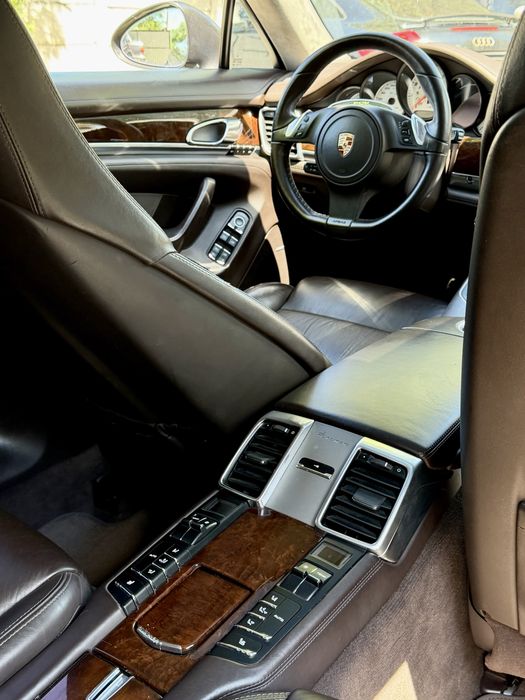 Porsche panamera 4S 4.8i 108.000km