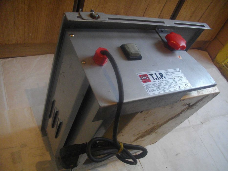 Машина разширение тръби Лентов шлайф 1010W Къртач HITACHI Рязане плочи