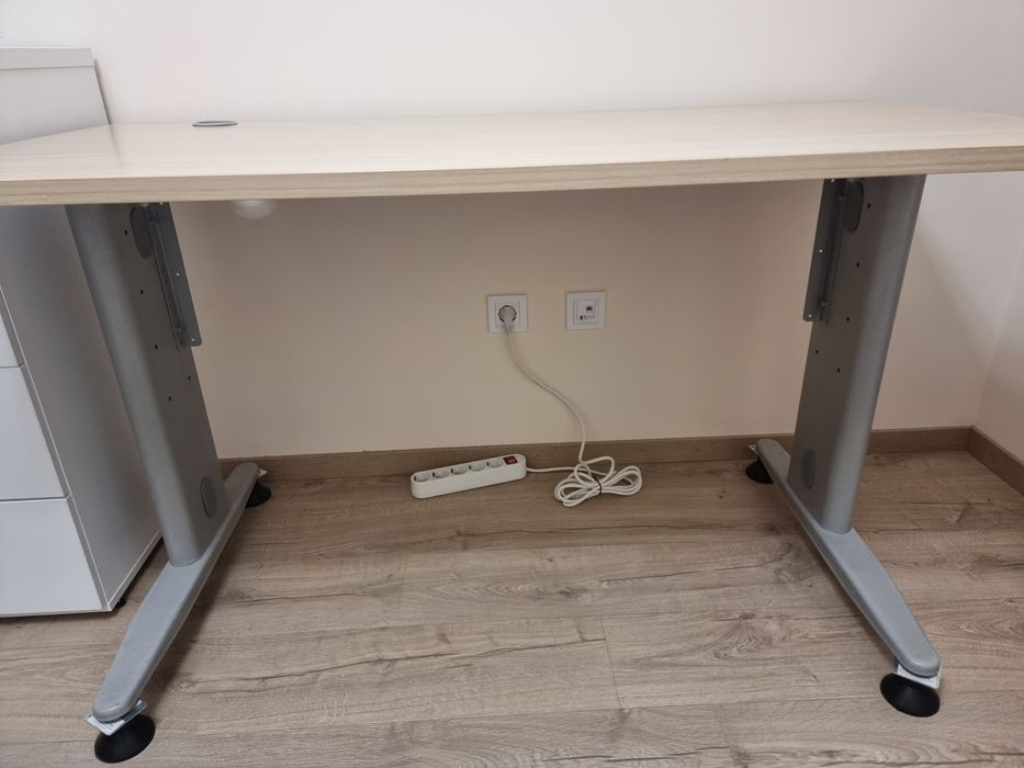 Геймърско/Офис бюро 135 х 70 дъб бук