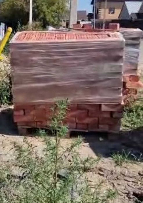Продам   кирпичи