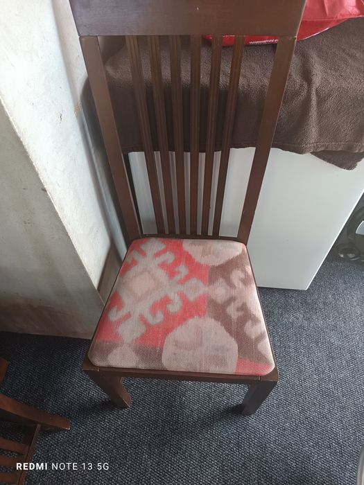 Masa extensibila cu scaune