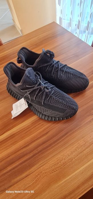 Adidas Yeezy Boost 350 V2 Black
