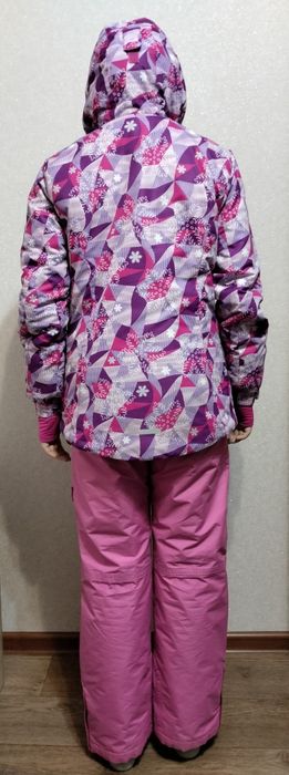 Продам лыжный костюм