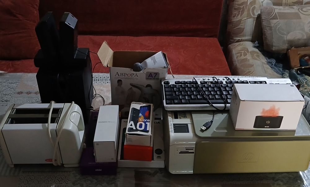 Продам электронику на запчасти,