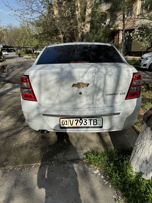 Срочно сотилади.