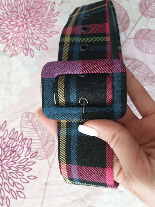 Сукман пола каре черна пола къса