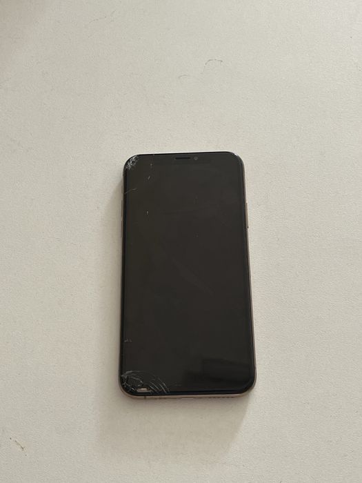 Продам или обменяю айфон xs