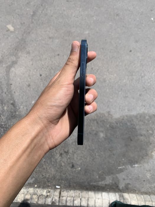 Iphone 12 pro KHA 256 xotra 72% yomkst