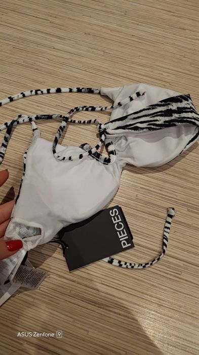 НОВО горнище на бански Pieces