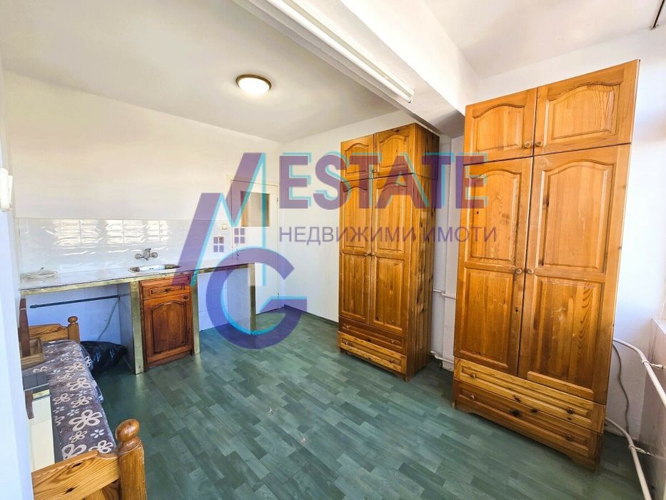 Тристаен апартамент в гр. София, жк. Люлин 3